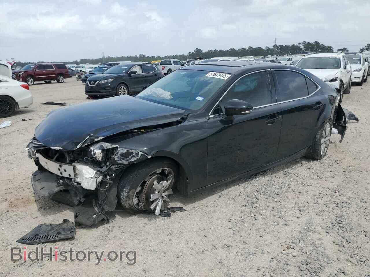 Photo JTHBA1D28G5011749 - LEXUS IS 2016