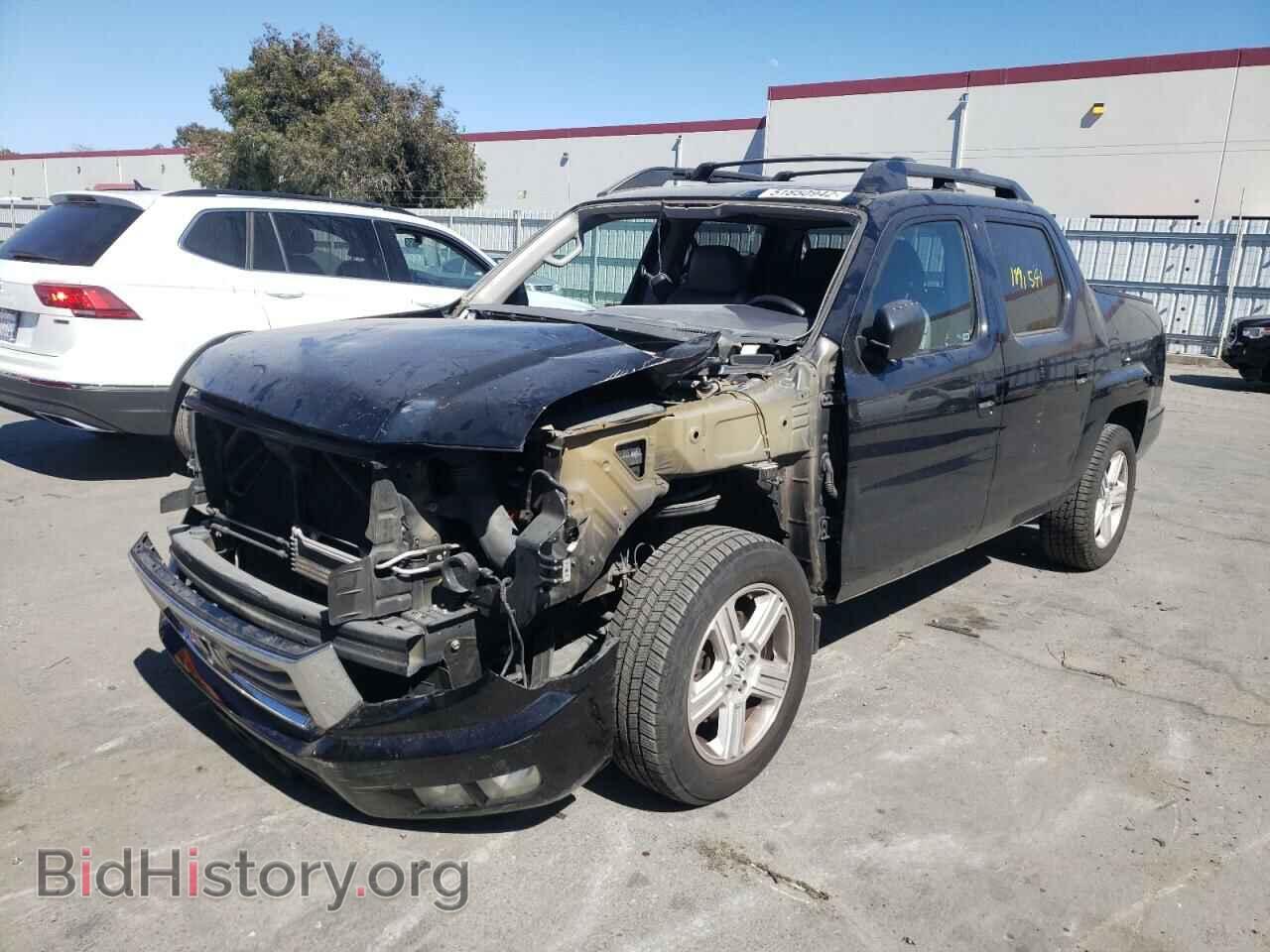 2013 HONDA RIDGELINE - VIN: 5FPYK1F59DB010773 - Фото 2
