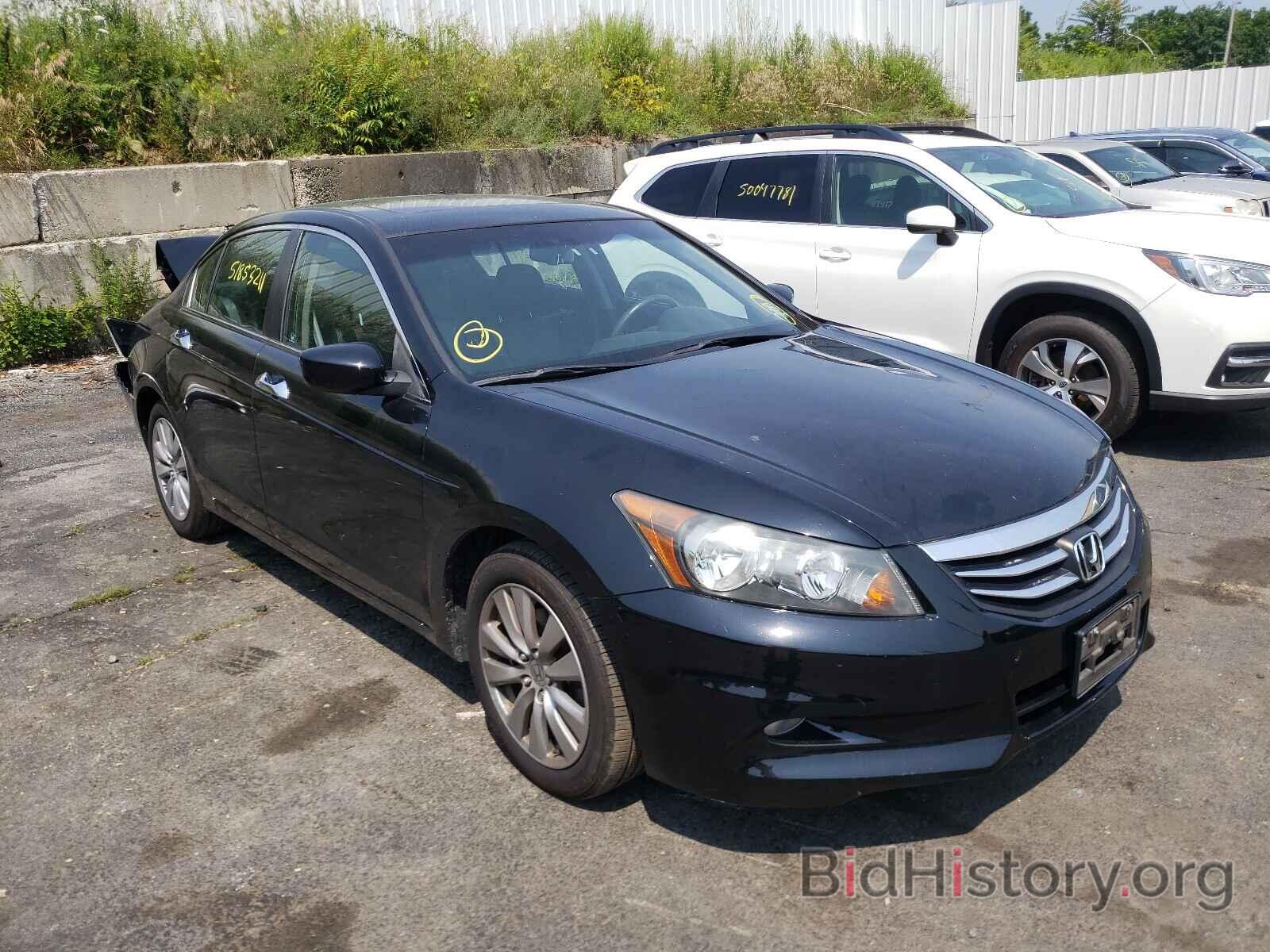 Photo 1HGCP3F83CA021920 - HONDA ACCORD 2012