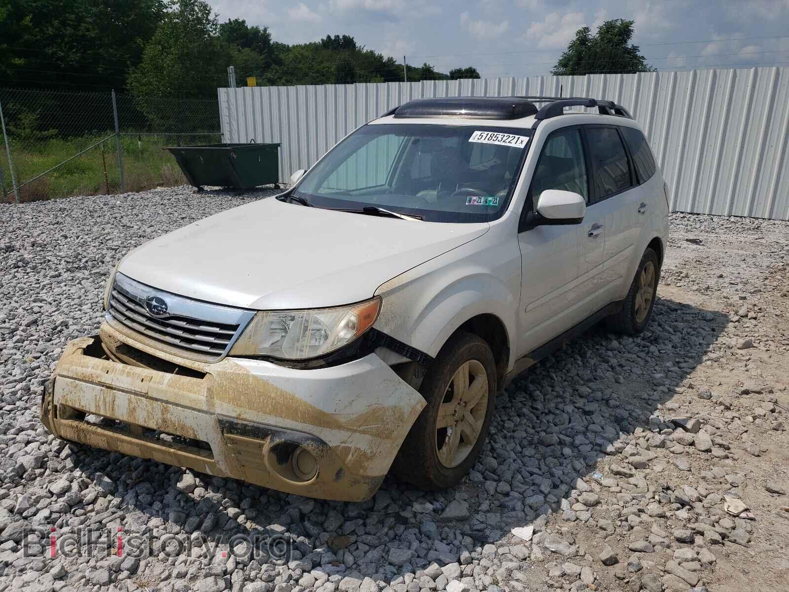 2010 SUBARU FORESTER - VIN: JF2SH6DC1AH775601 - Фото 2