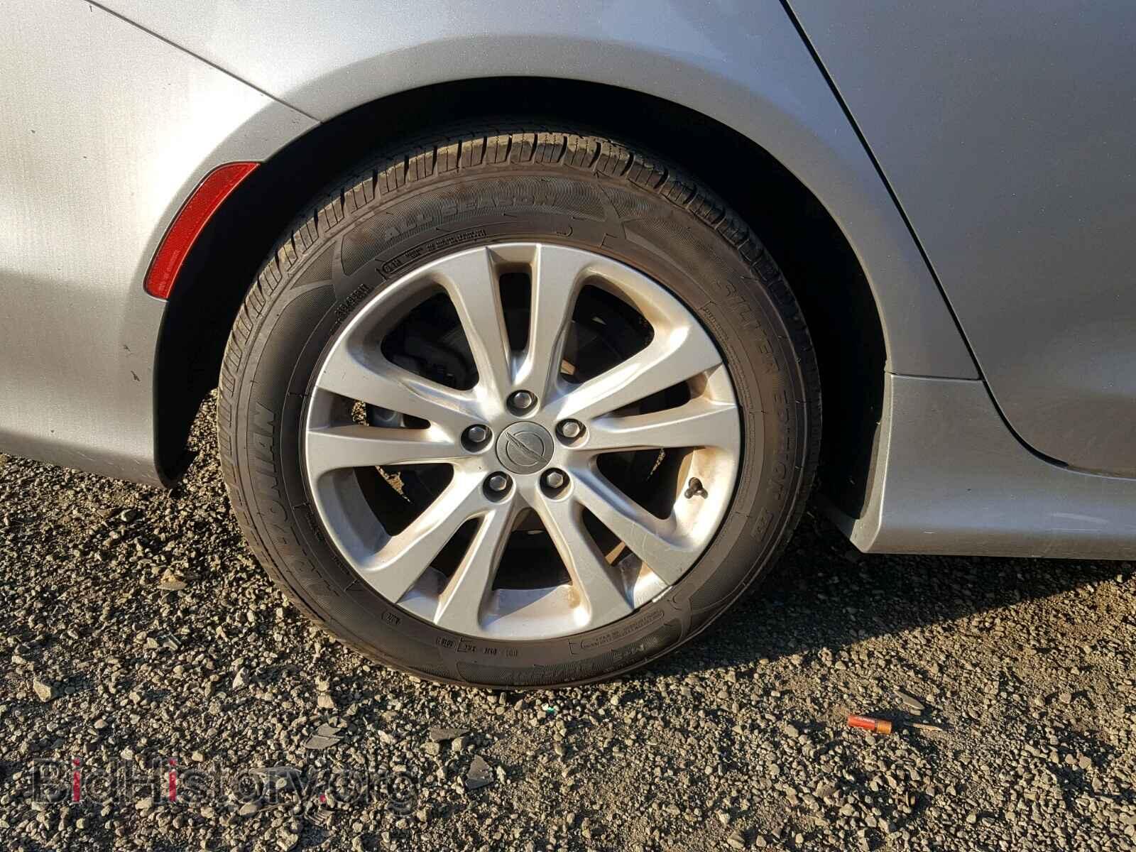 2015 CHRYSLER 200 - VIN: 1C3CCCAB5FN553944 - Фото 9