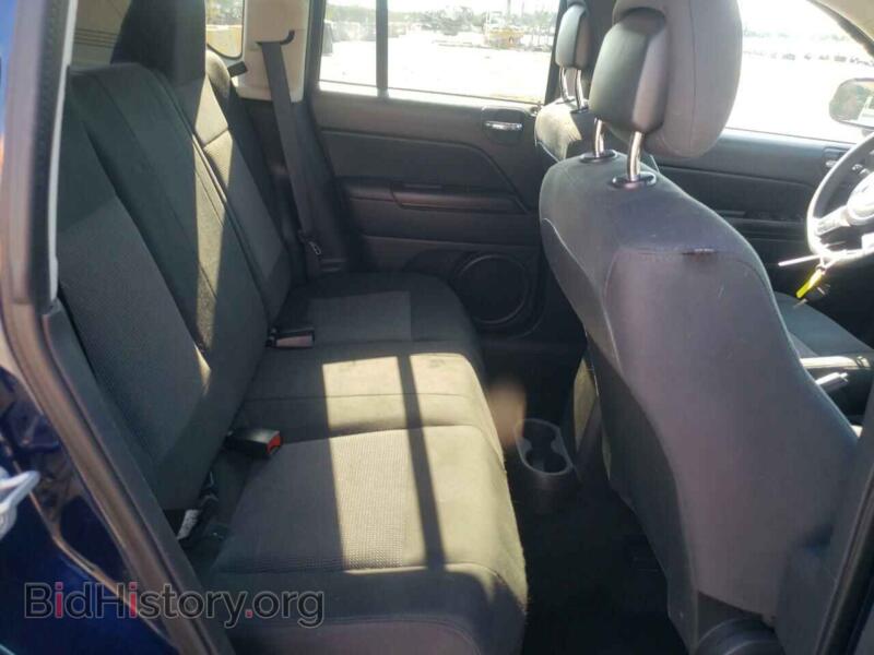 2012 Jeep COMPASS (VIN 1C4NJCBB5CD678081) — photo 6 of 10