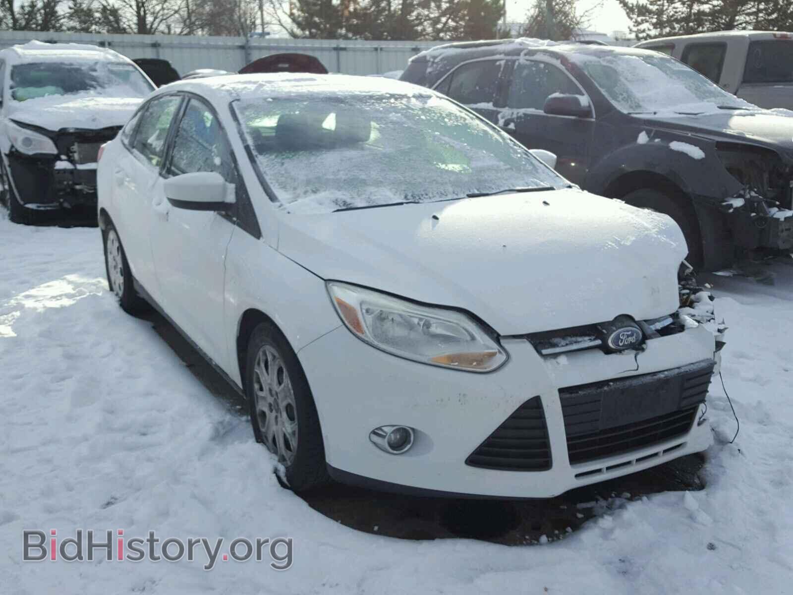 Photo 1FAHP3F21CL201973 - FORD FOCUS 2012