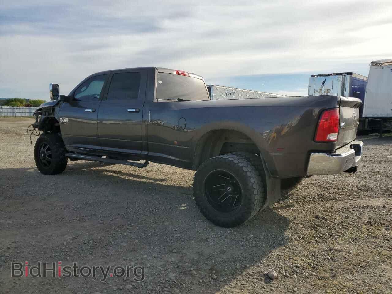 2015 RAM All Models - VIN: 3C63RRHL1FG648402 - Фото 2