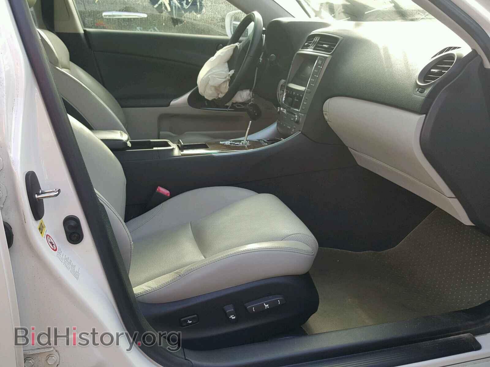 2010 LEXUS IS250 - VIN: JTHBF5C21A2100260 - Photo 5