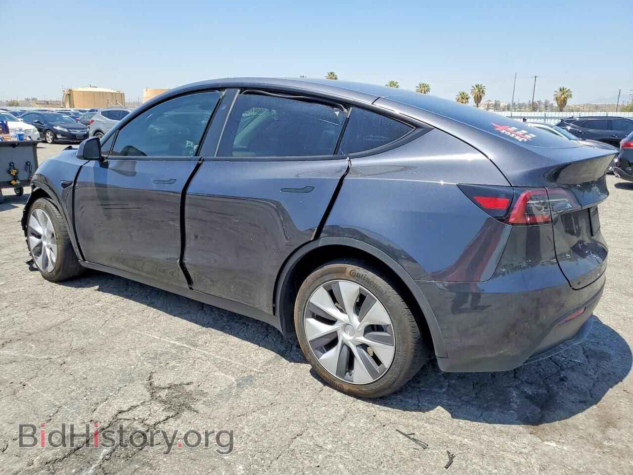 2024 TESLA MODEL Y - VIN: 7SAYGDEE2RF089727 - Photo 2