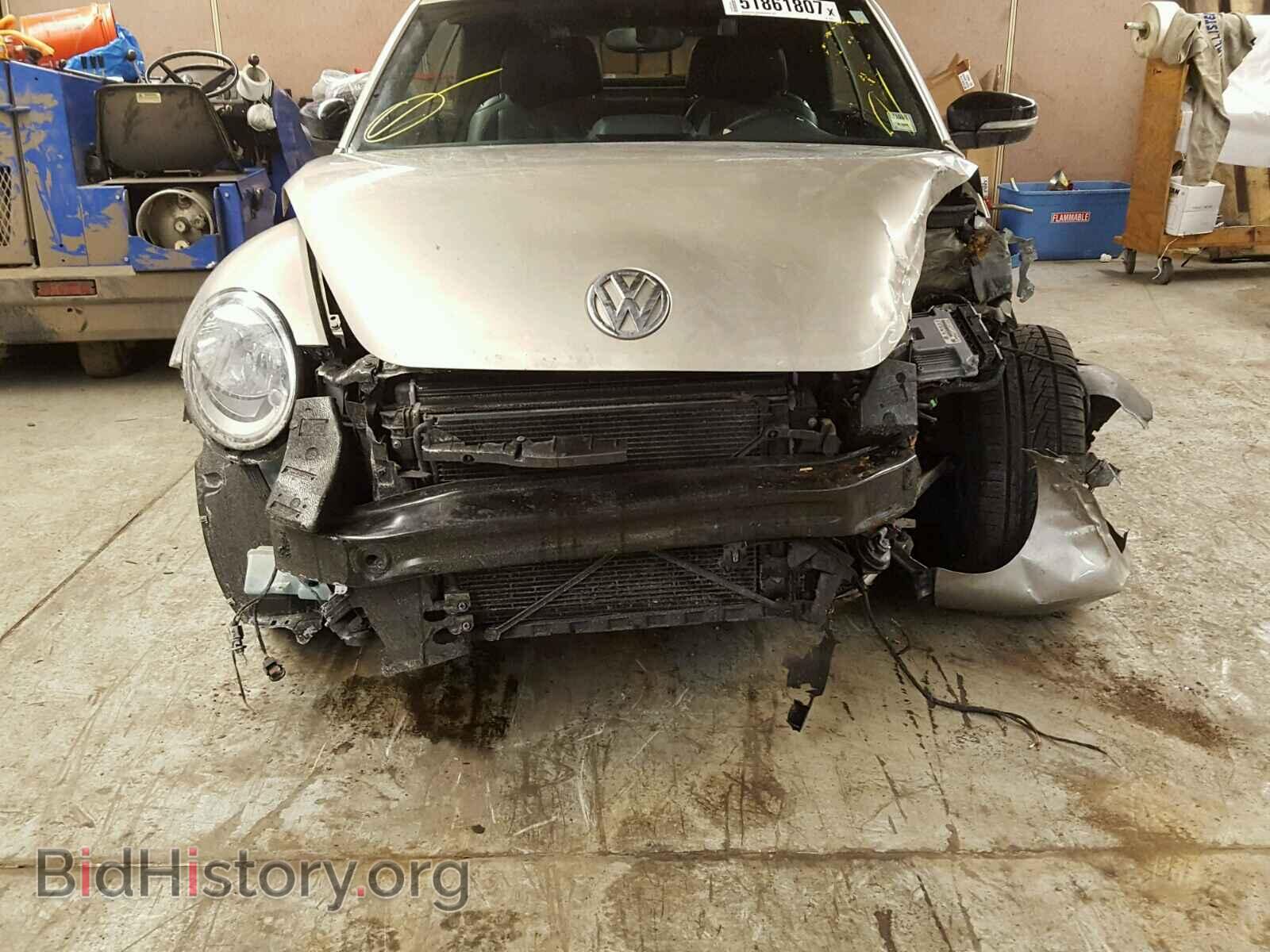 2013 VOLKSWAGEN BEETLE - VIN: 3VW7A7AT7DM802431 - Фото 9