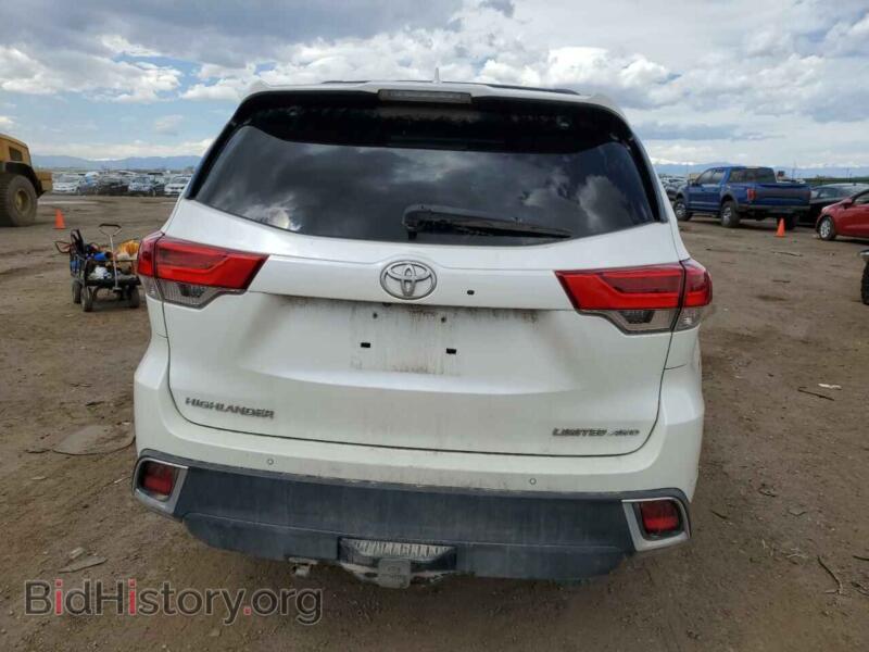 2018 Toyota HIGHLANDER (VIN 5TDDZRFH6JS834717) — фото 6 из 13