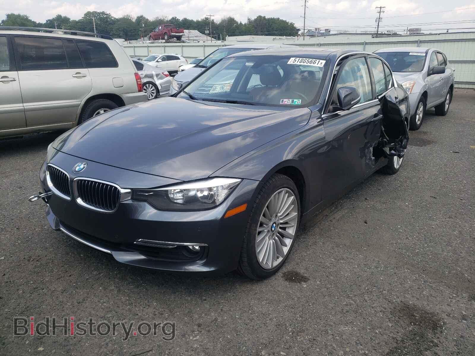 2013 BMW 3 SERIES - VIN: WBA3B3C59DF538003 - Фото 2
