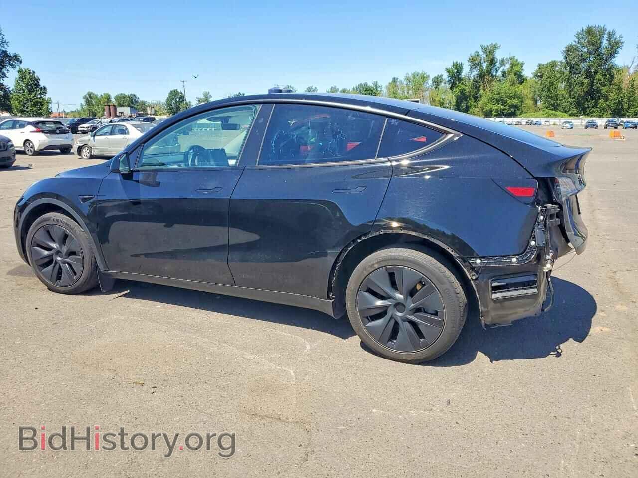2024 TESLA MODEL Y - VIN: 7SAYGDEEXRF129701 - Photo 2