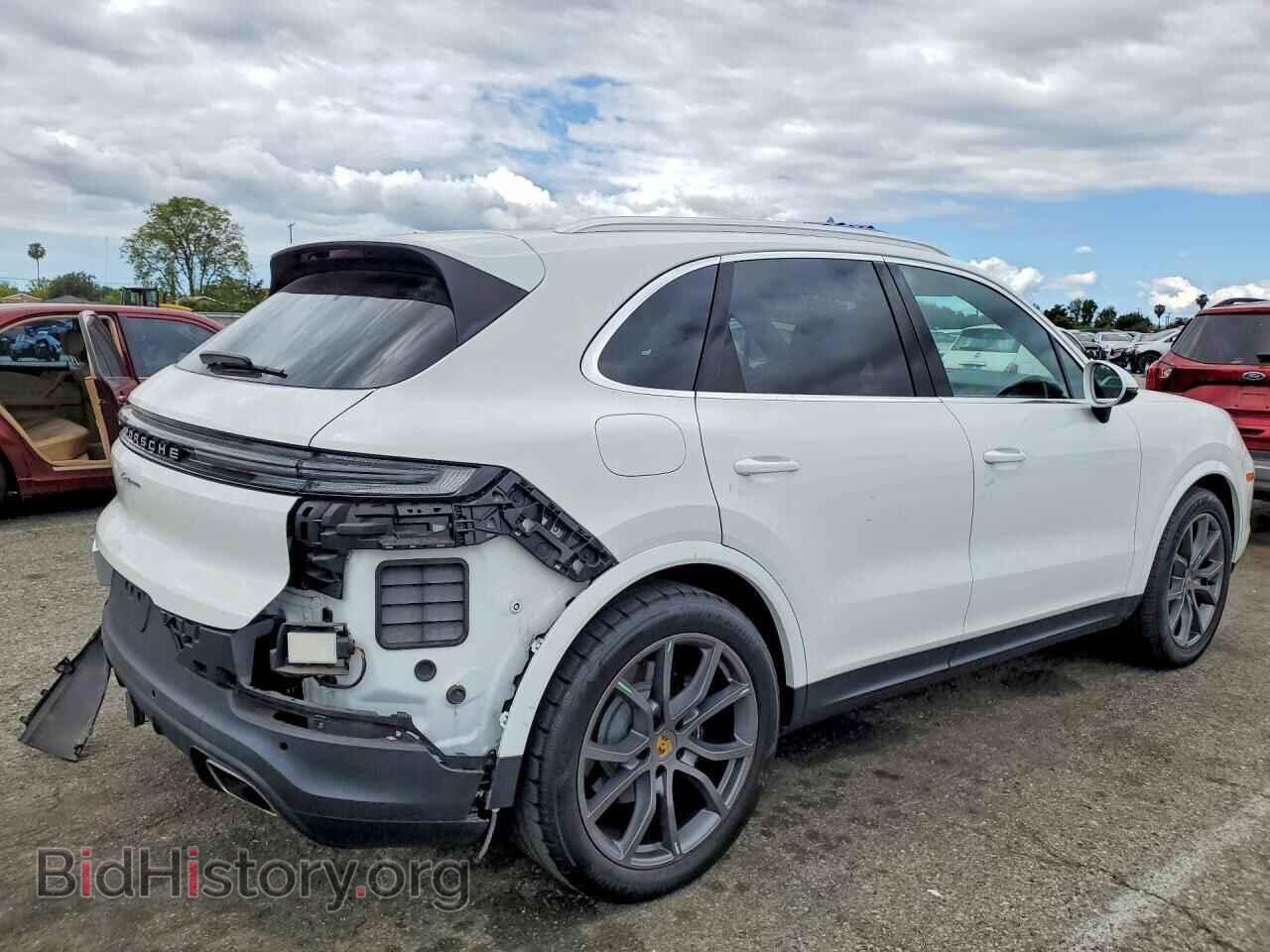 2024 PORSCHE CAYENNE - VIN: WP1AA2AY3RDA02573 - Photo 3