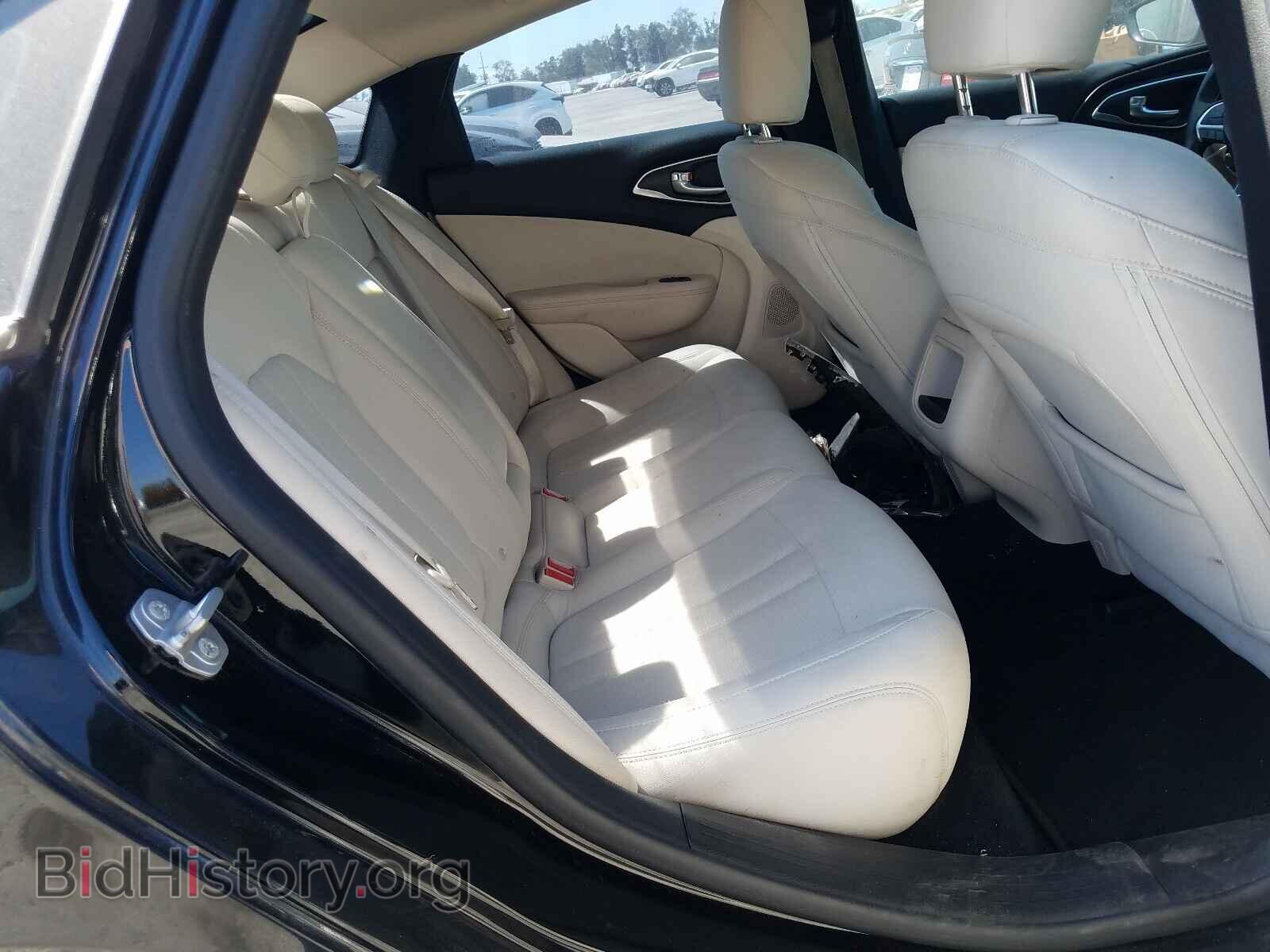 2015 CHRYSLER 200 - VIN: 1C3CCCAB6FN648058 - Фото 6