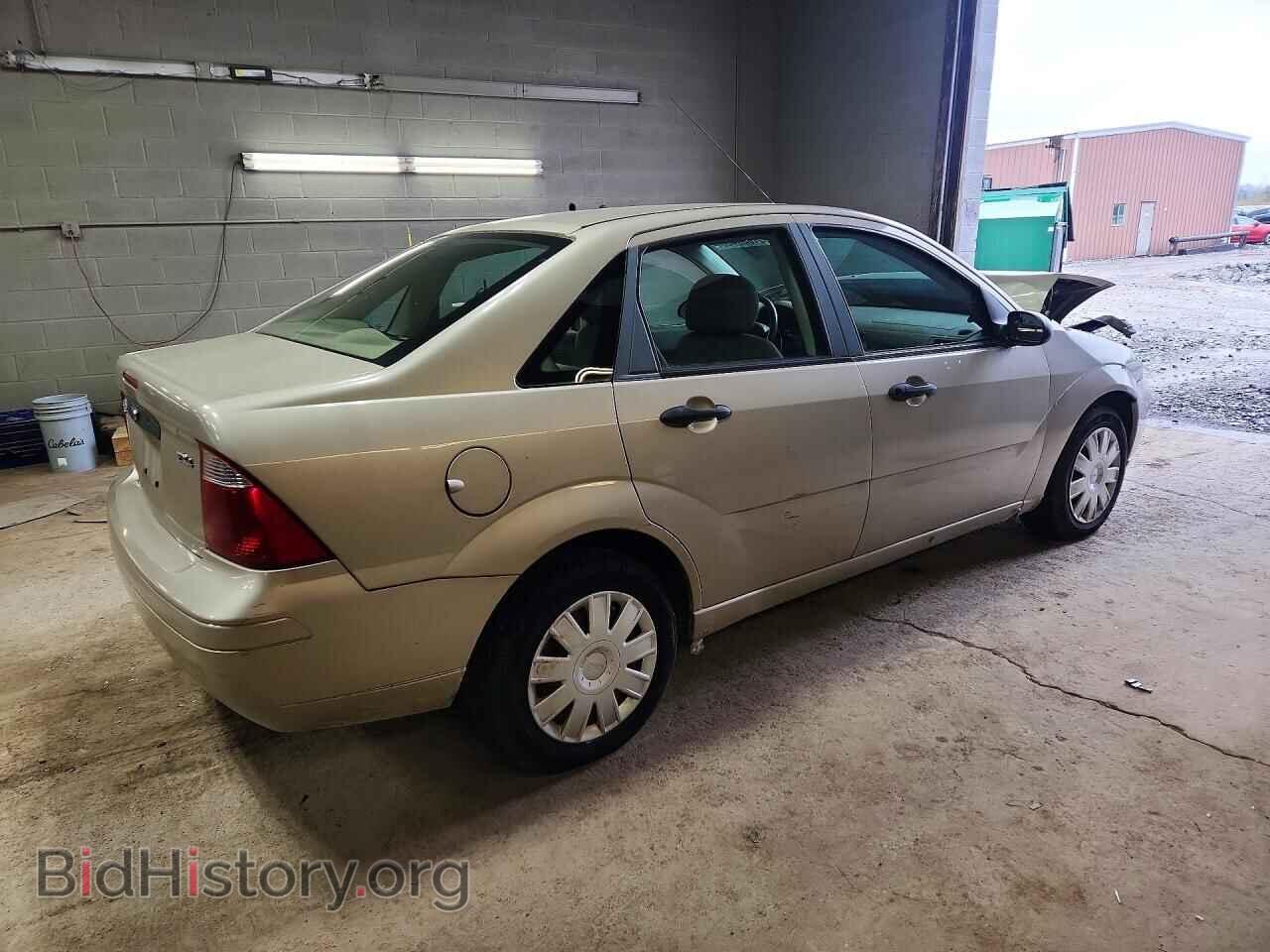 2006 FORD FOCUS - VIN: 1FAFP34N56W107330 - Фото 3