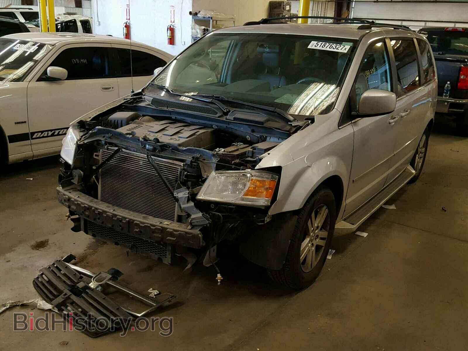 2010 DODGE CARAVAN - VIN: 2D4RN5DX9AR262235 - Фото 2