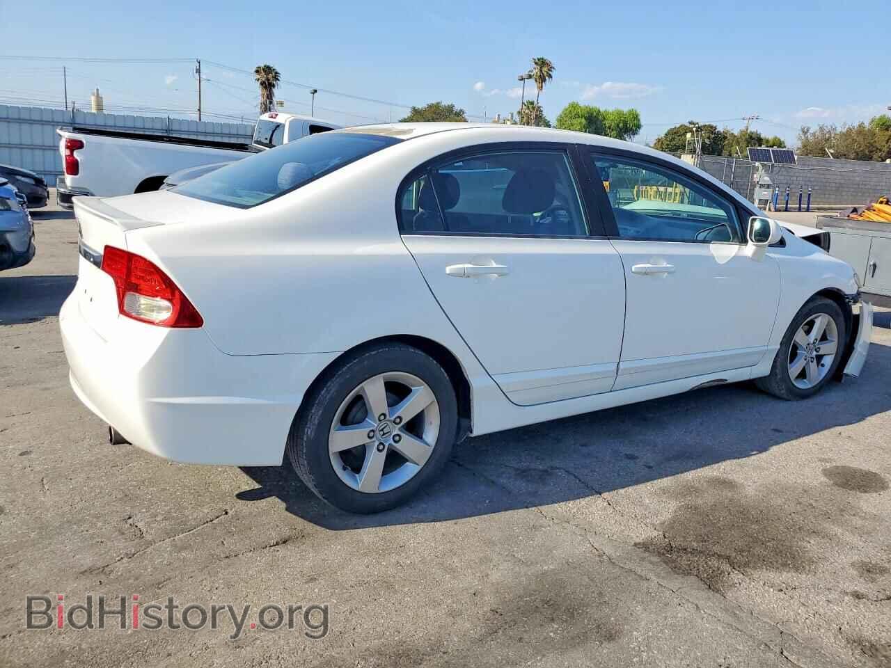 2011 HONDA CIVIC - VIN: 2HGFA1F61BH529563 - Фото 3
