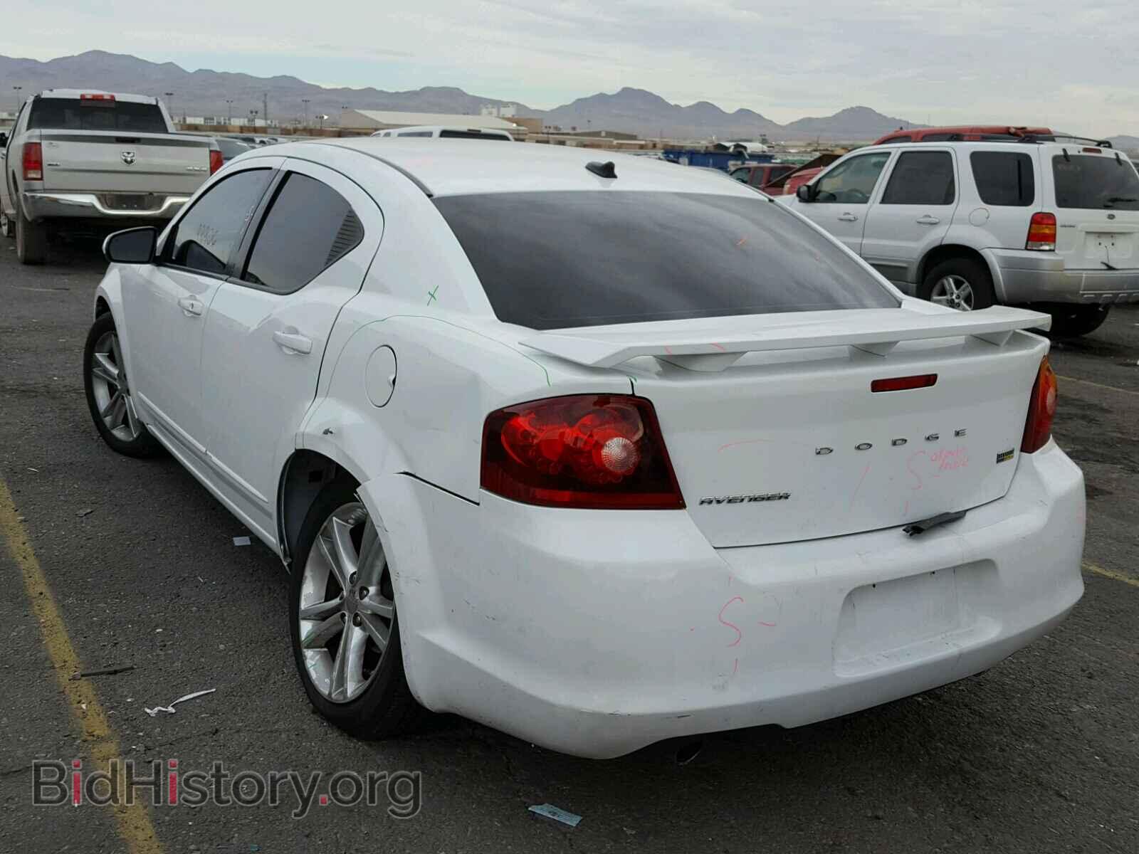 2011 DODGE AVENGER - VIN: 1B3BD1FG1BN584746 - Фото 3