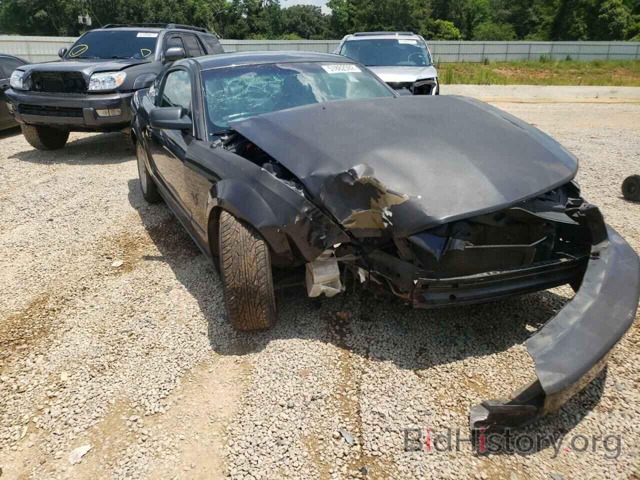 Photo 1ZVHT82H395107844 - FORD MUSTANG 2009
