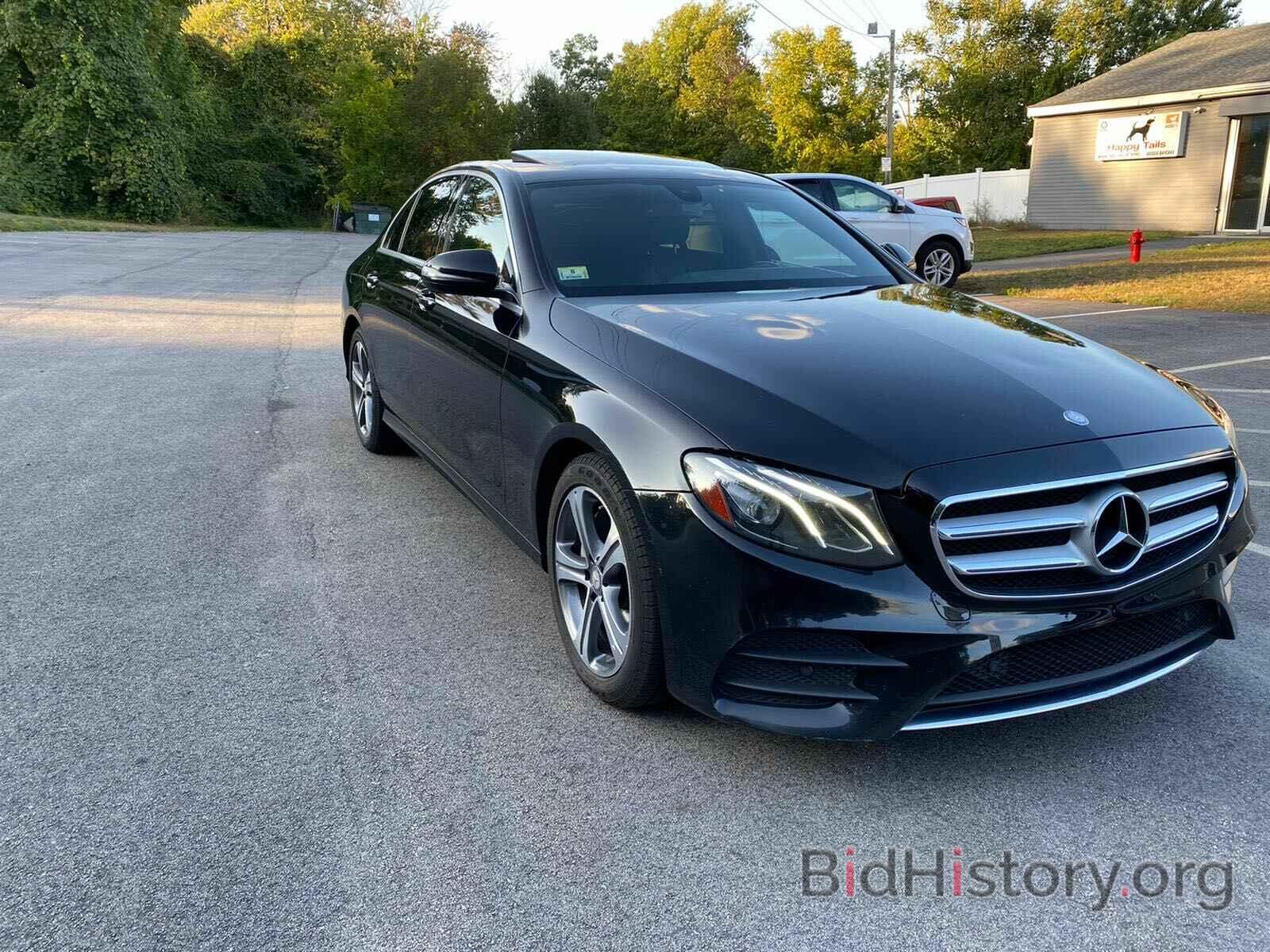 Photo WDDZF4KB7HAZ08190 - MERCEDES-BENZ E CLASS 2017