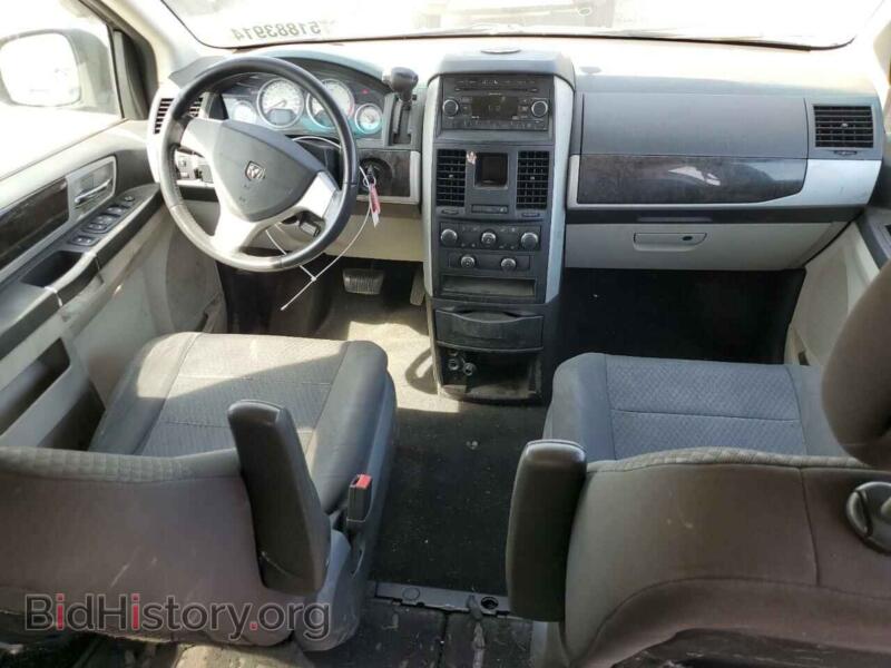 2010 Dodge CARAVAN (VIN 2D4RN5D18AR458632) — фото 8 из 14