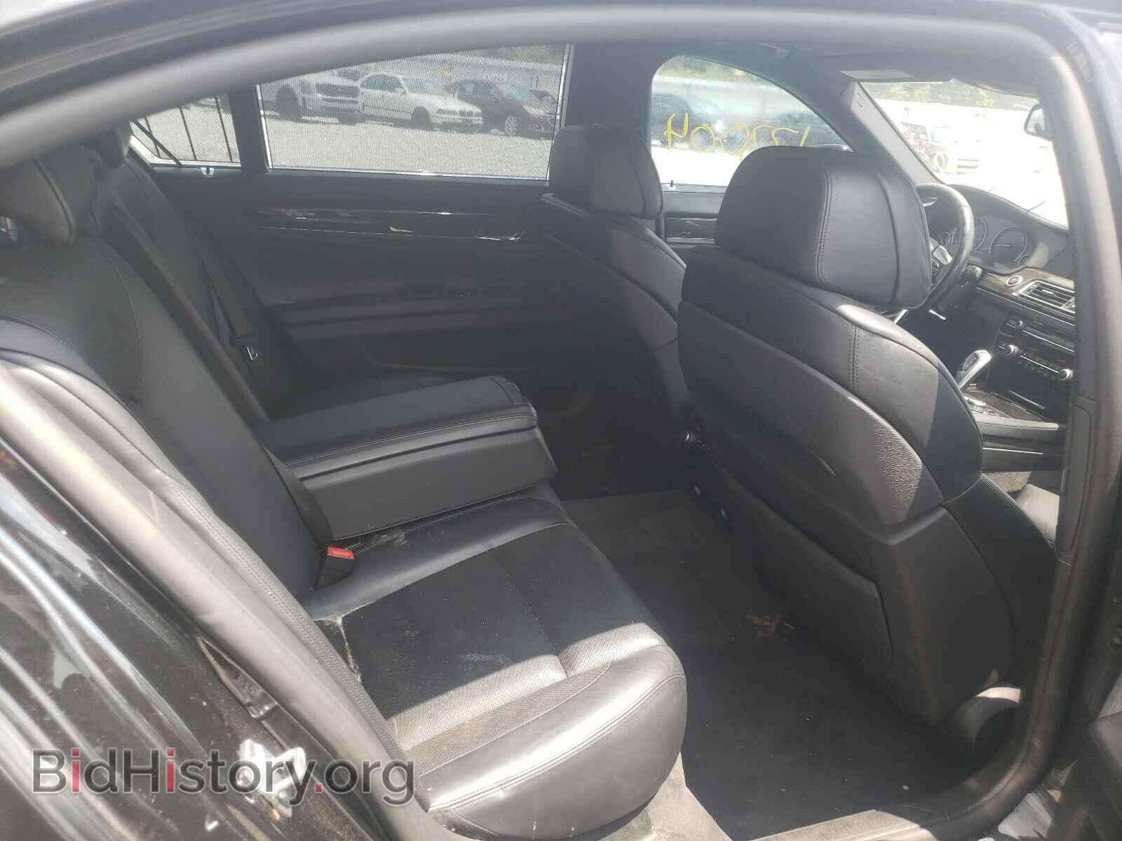 2012 BMW 7 SERIES - VIN: WBAKB8C56CDX20888 - Фото 6