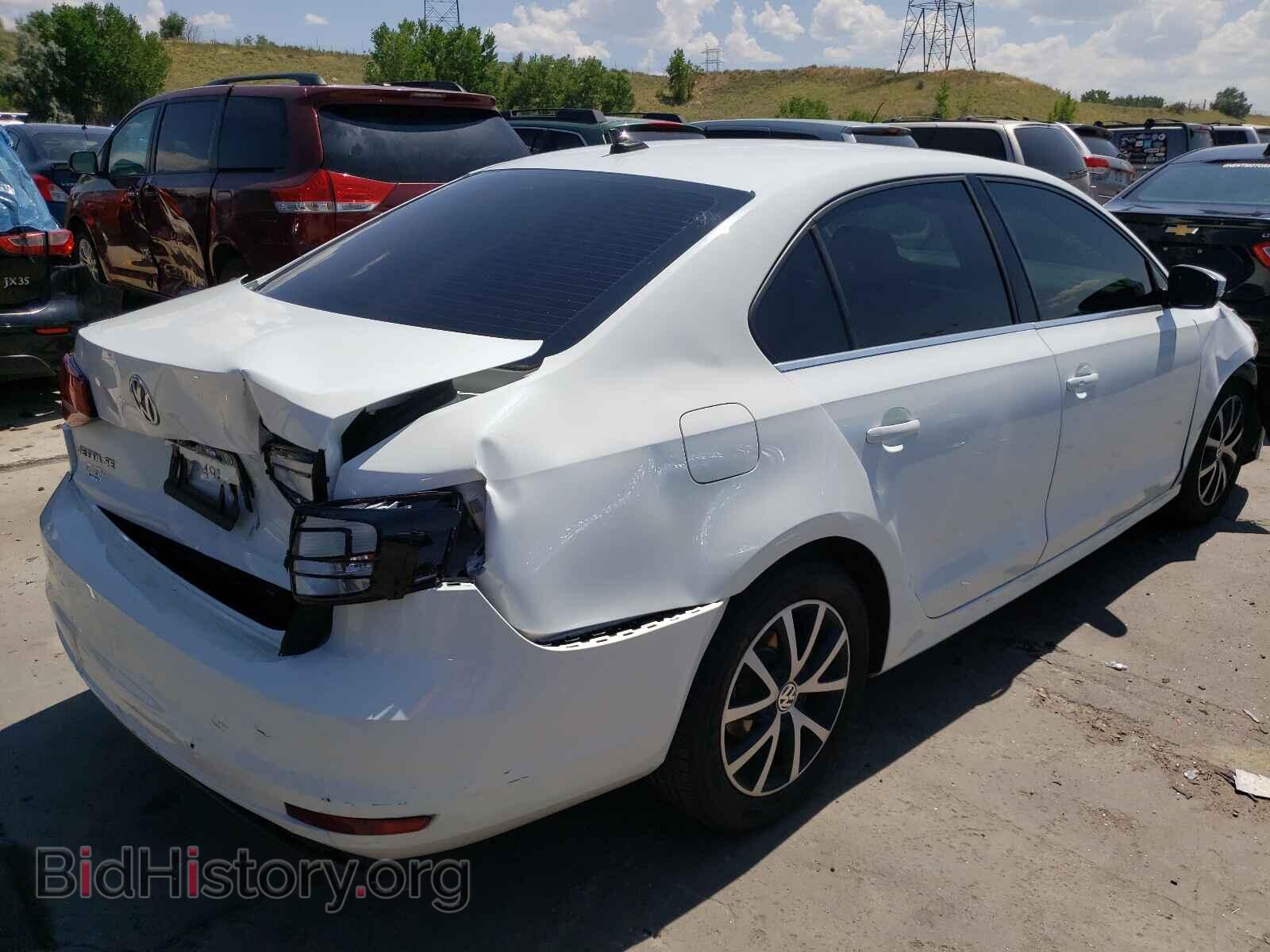 2017 VOLKSWAGEN JETTA - VIN: 3VWDB7AJ7HM277777 - Фото 4