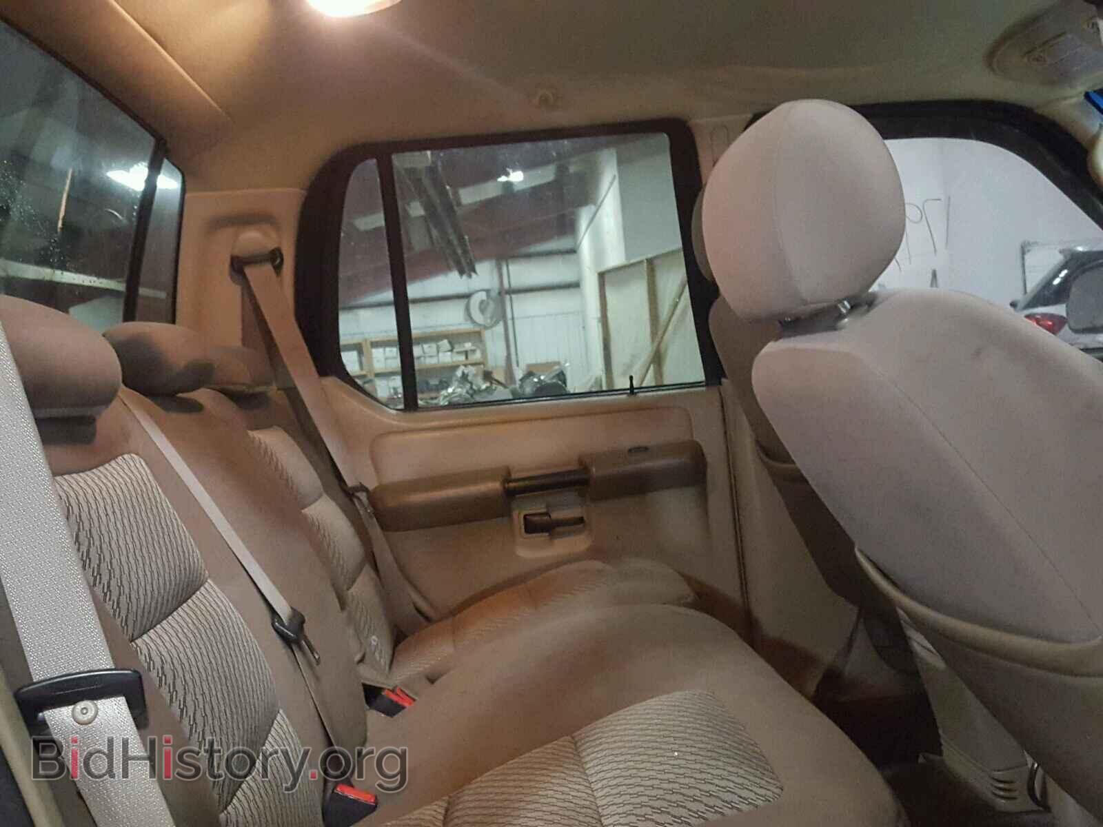 2005 FORD EXPLORER - VIN: 1FMZU77K75UA07325 - Photo 6