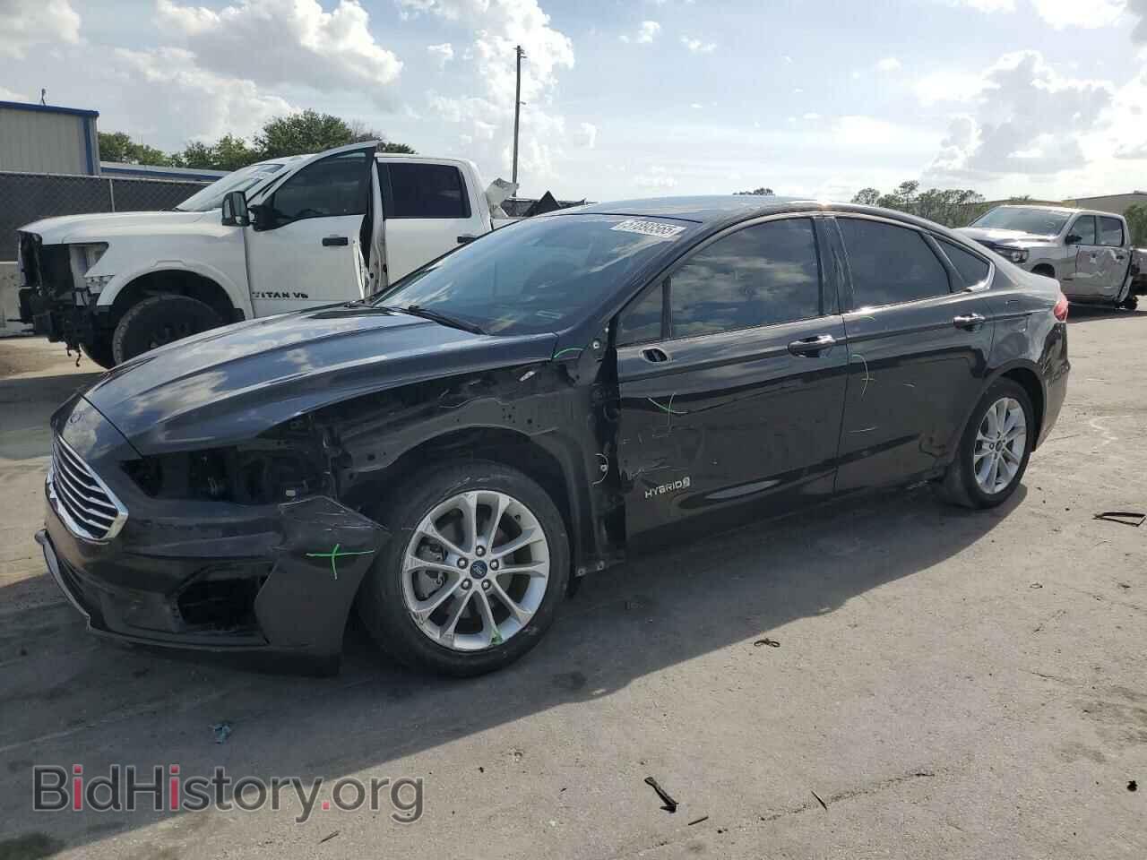 Photo 3FA6P0LU5KR189984 - FORD FUSION 2019