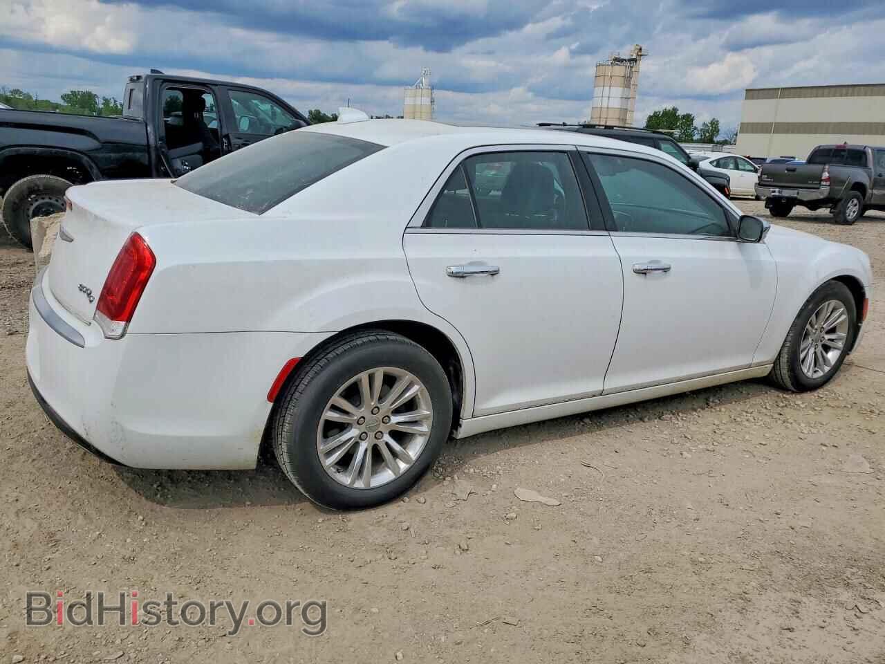 2017 CHRYSLER 300 - VIN: 2C3CCAEG4HH608342 - Photo 3