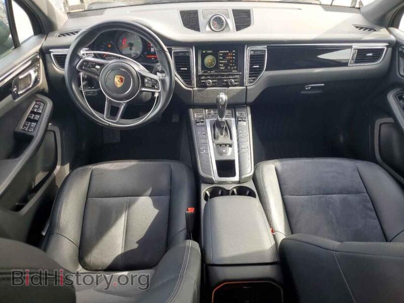 2016 Porsche MACAN (VIN WP1AB2A50GLB58737) — photo 8 of 15
