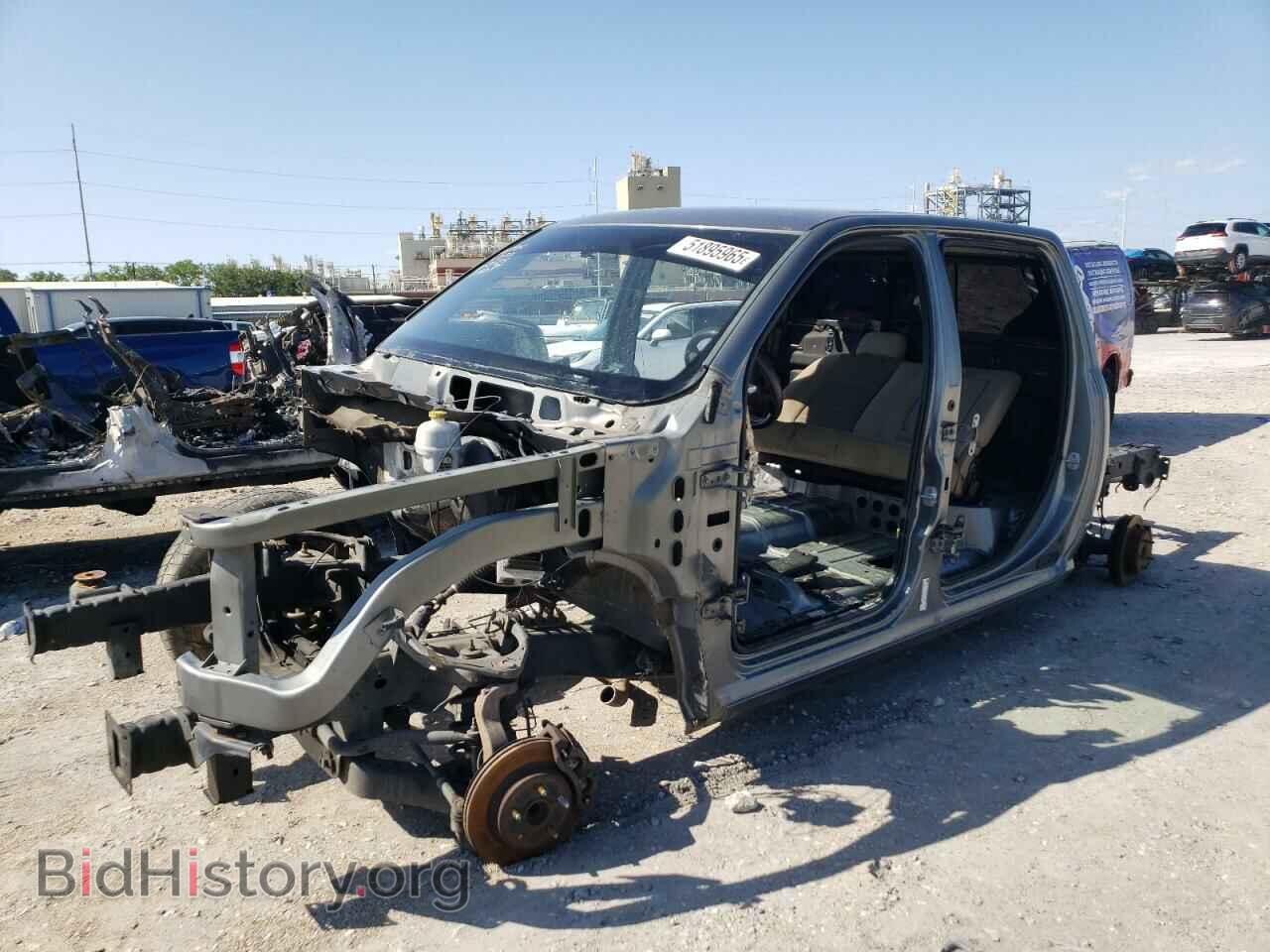 Photo 1D7RB1CT5BS596992 - DODGE All Models 2011