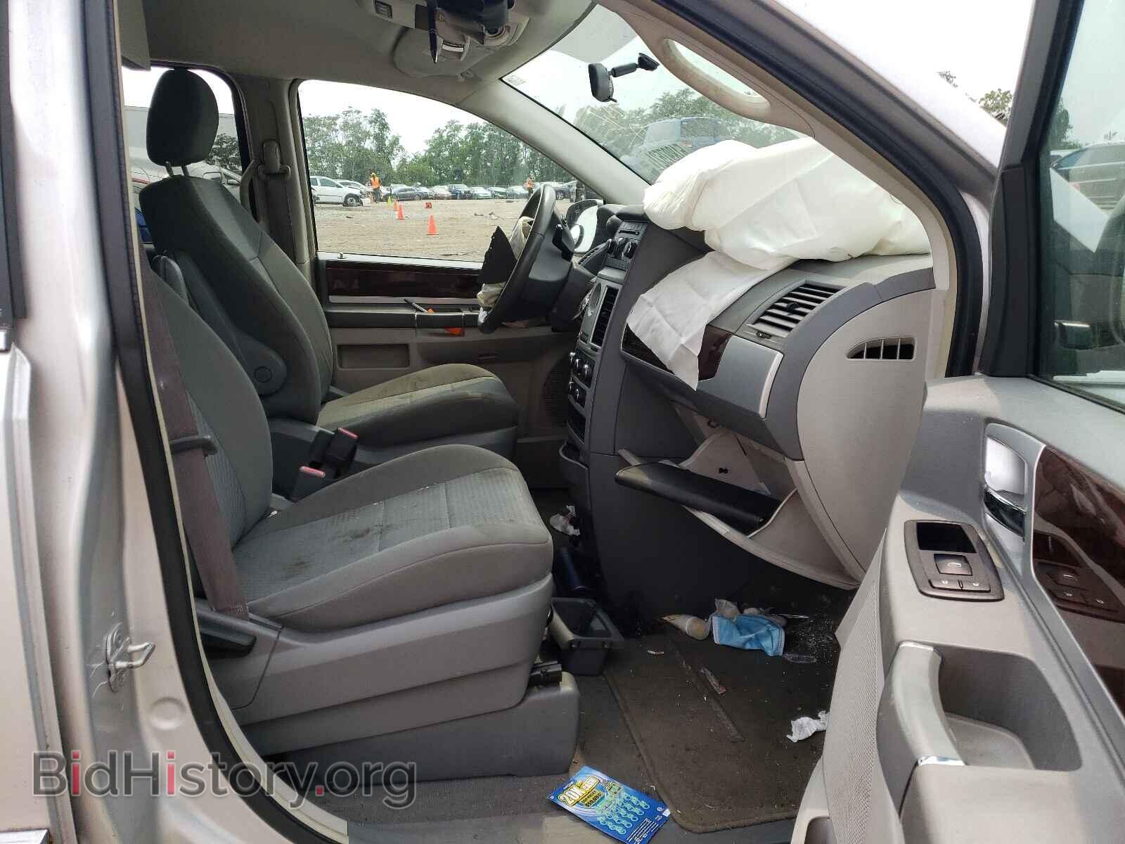 2010 CHRYSLER MINIVAN - VIN: 2A4RR5D12AR198028 - Фото 5