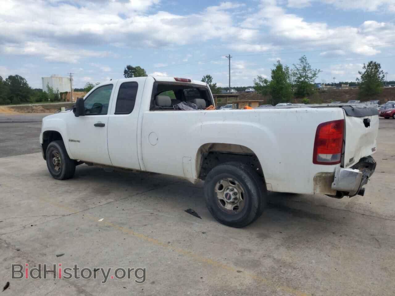 2008 GMC All Models - VIN: 1GTHC29K28E157571 - Photo 2
