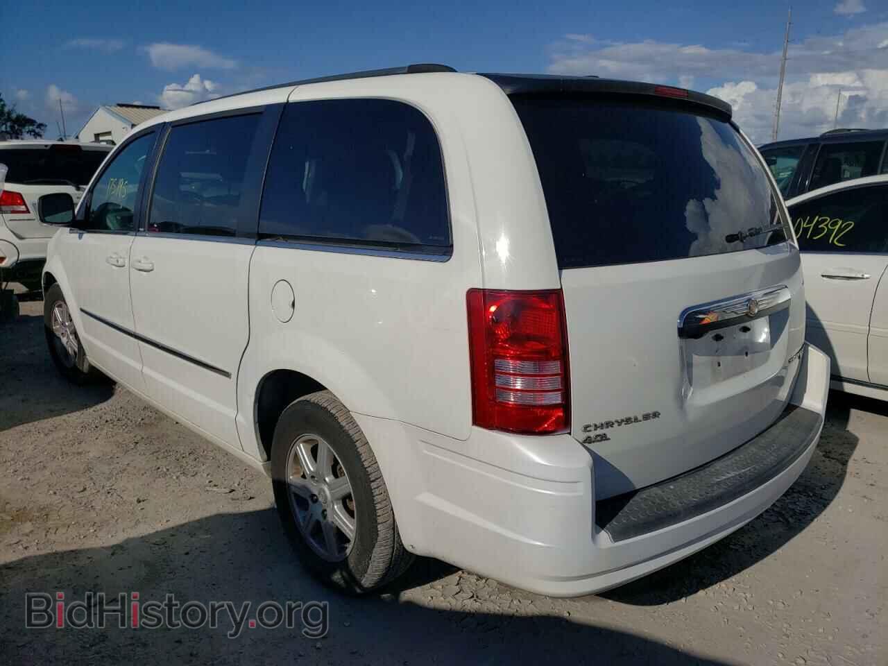 2010 CHRYSLER MINIVAN - VIN: 2A4RR5DX7AR186123 - Фото 3