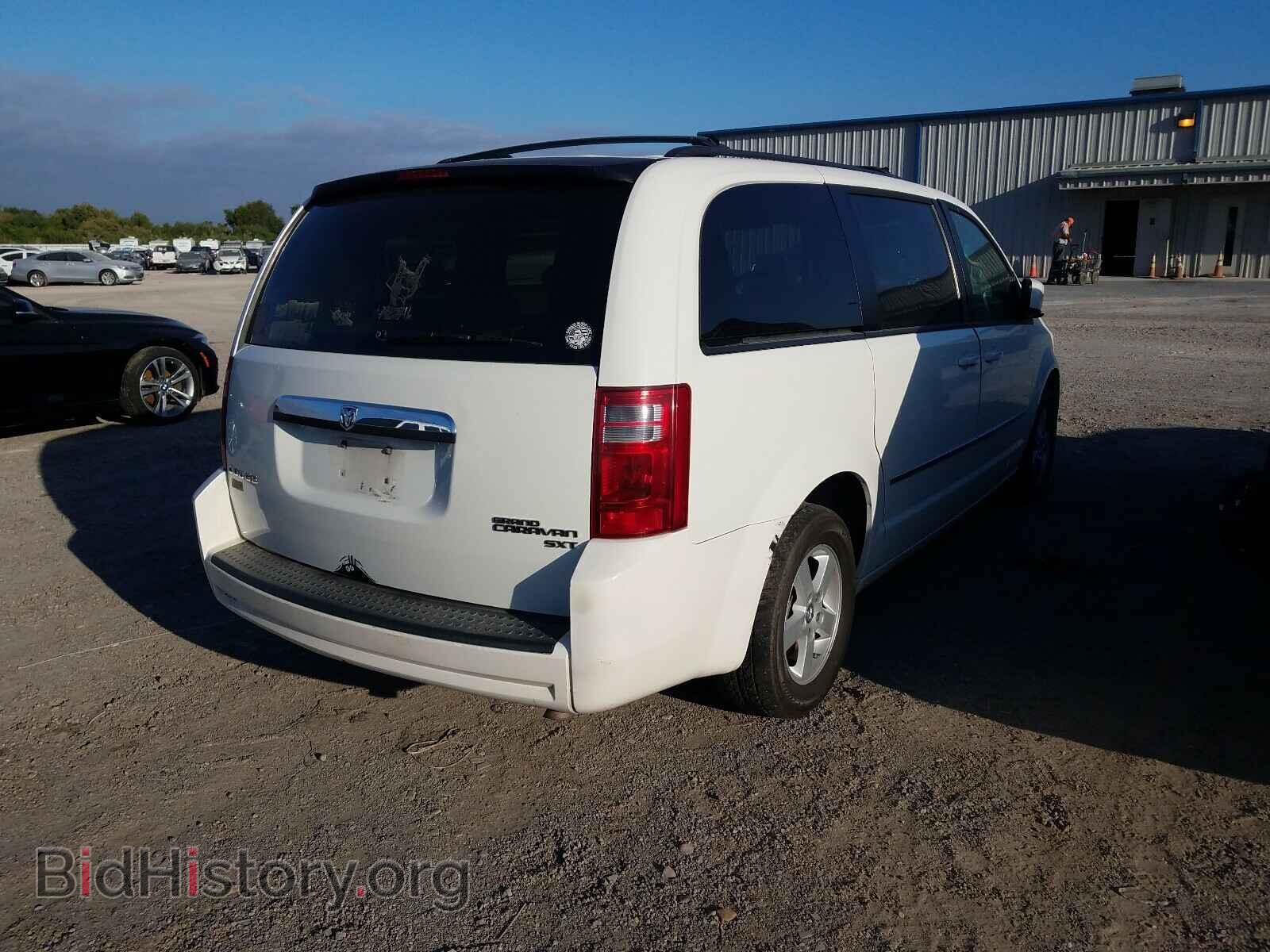 2010 DODGE CARAVAN - VIN: 2D4RN5D16AR444924 - Фото 4