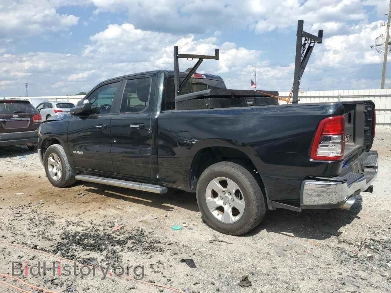 2019 RAM 1500 - VIN: 1C6SRFBT3KN623389 - Фото 2