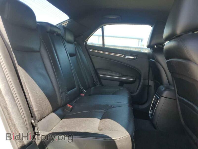 2012 Chrysler 300 (VIN 2C3CCAET1CH273174) — фото 10 из 12
