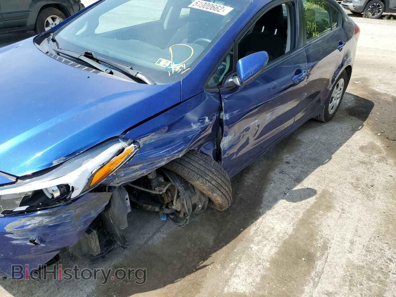 2017 KIA FORTE - VIN: 3KPFK4A73HE136939 - Фото 9