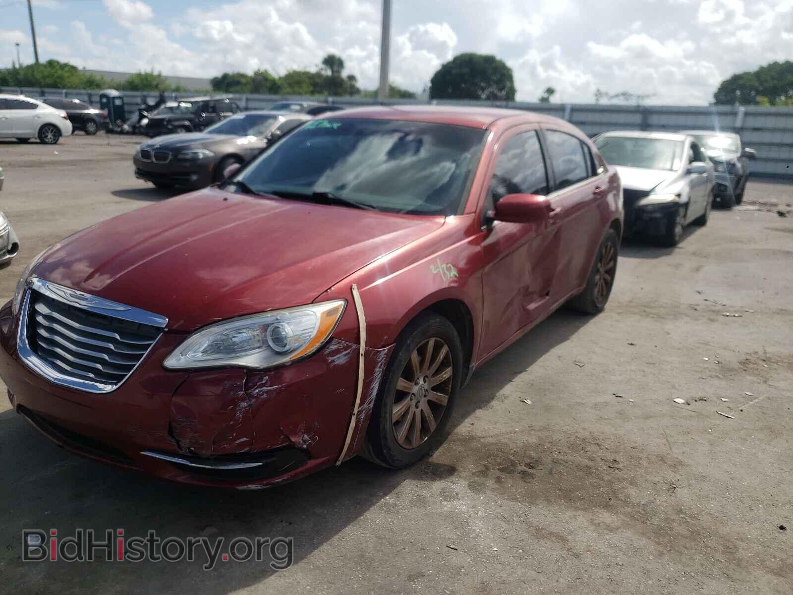 2013 CHRYSLER 200 - VIN: 1C3CCBBG6DN527211 - Фото 2