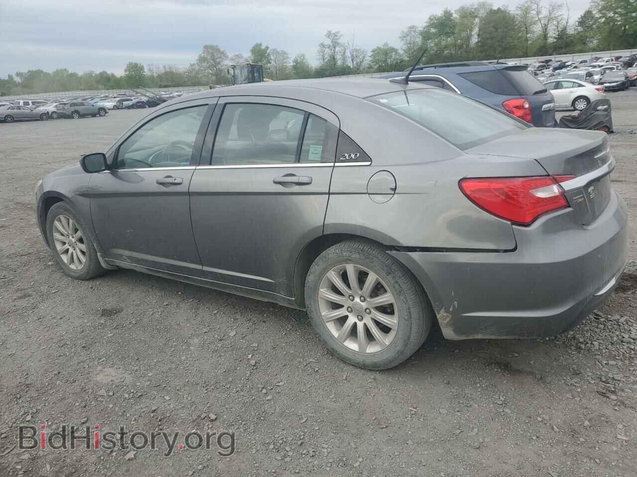 2013 CHRYSLER 200 - VIN: 1C3CCBBG7DN533745 - Фото 2