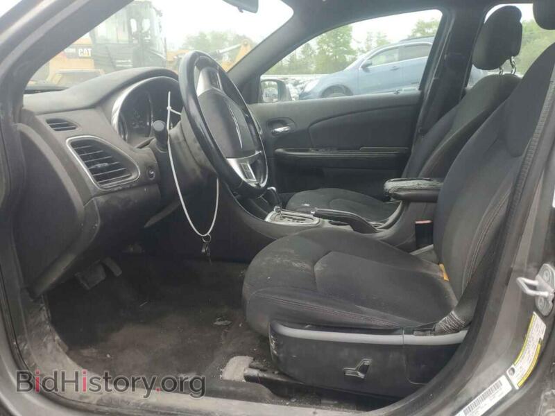 2013 Chrysler 200 (VIN 1C3CCBBG7DN533745) — photo 7 of 12