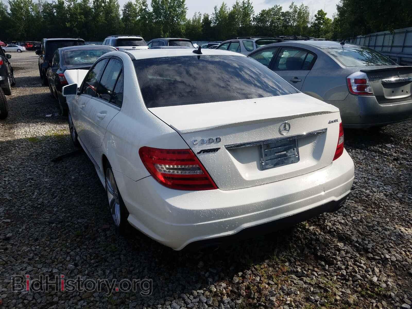 2012 MERCEDES-BENZ C-CLASS - VIN: WDDGF8BB1CF856702 - Фото 3