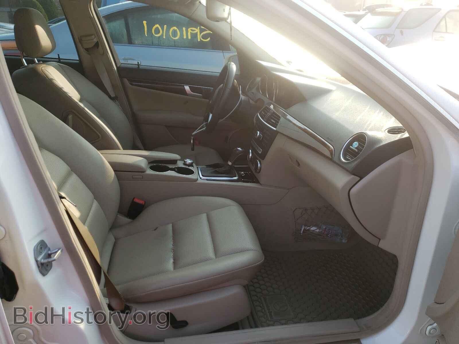 2012 MERCEDES-BENZ C-CLASS - VIN: WDDGF8BB1CF856702 - Фото 5