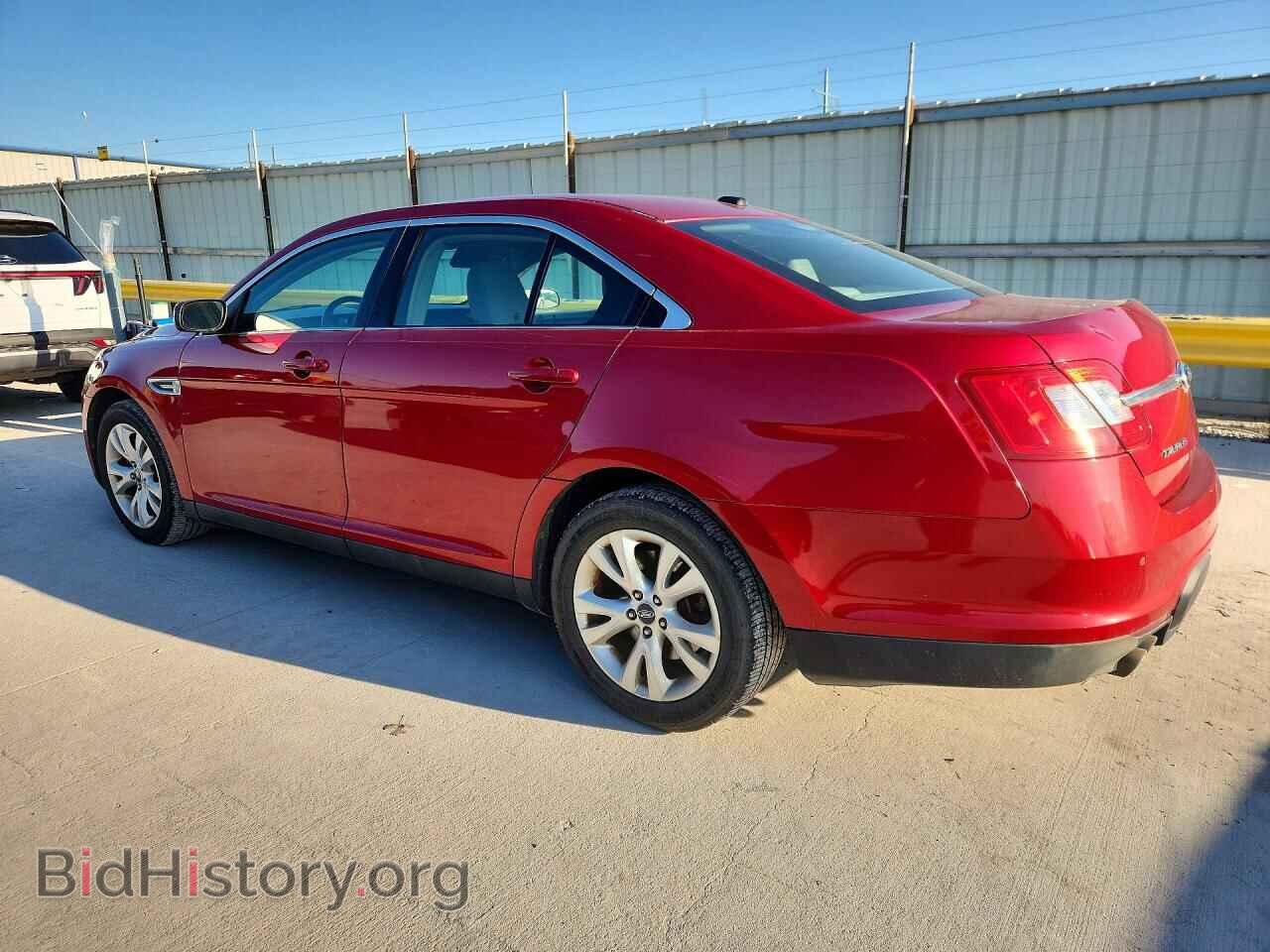 2011 FORD TAURUS - VIN: 1FAHP2EW4BG136204 - Фото 2