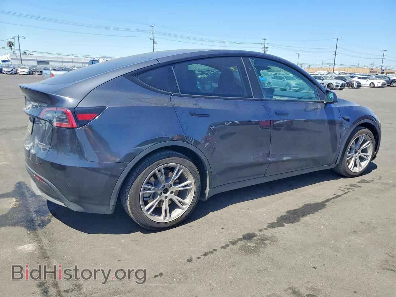 2024 TESLA MODEL Y - VIN: 7SAYGAEE8RF027960 - Фото 3