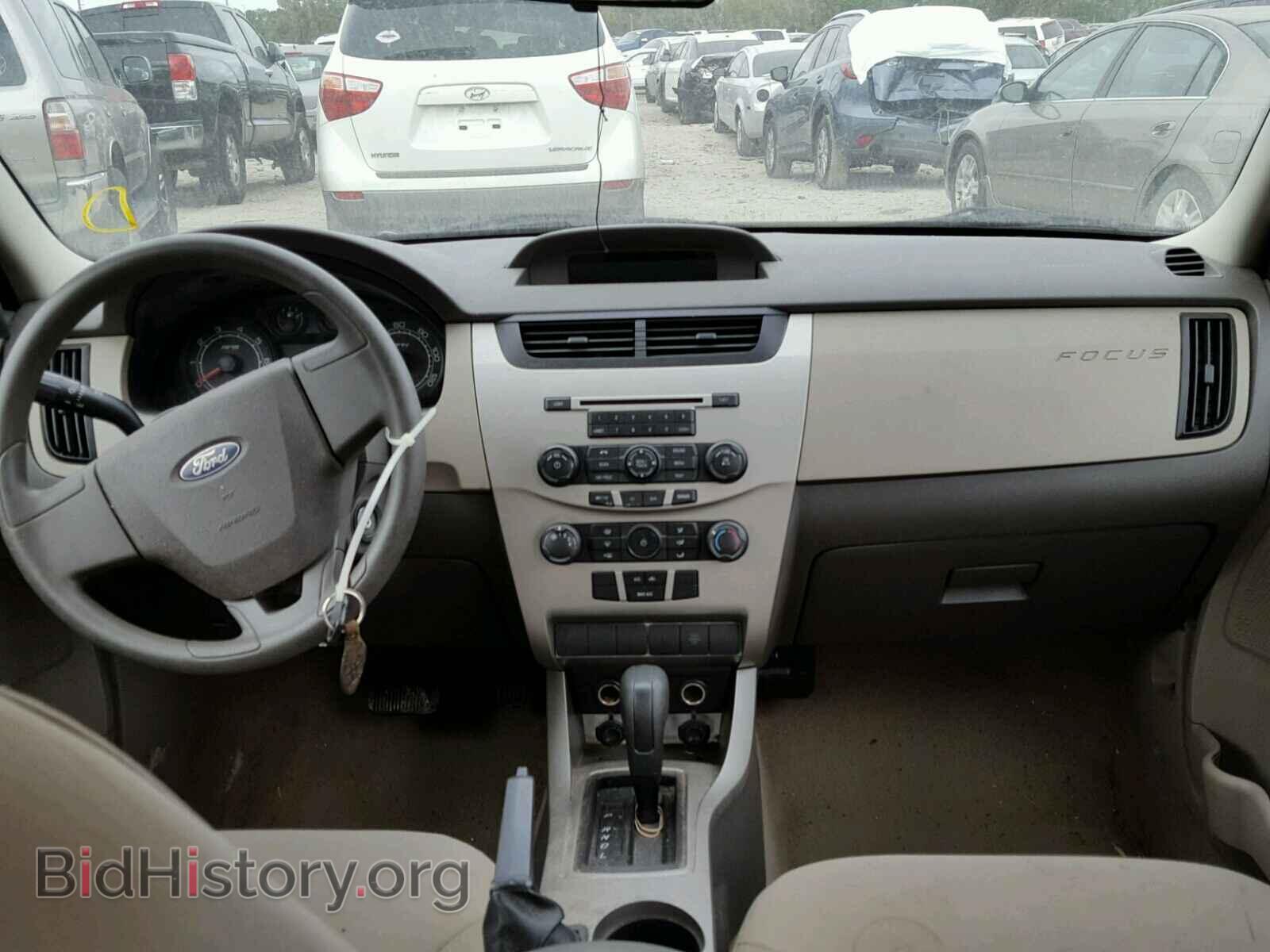 2008 FORD FOCUS - VIN: 1FAHP34N08W127397 - Фото 9