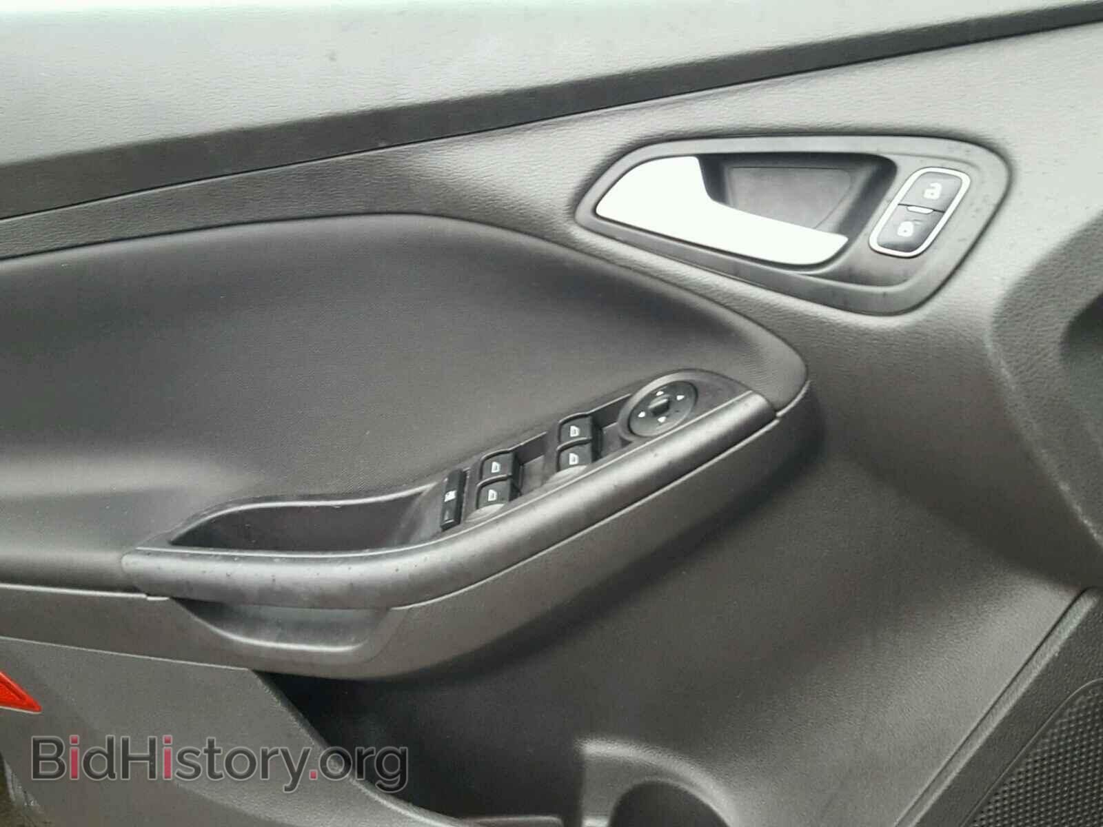 2016 FORD FOCUS - VIN: 1FADP3F20GL338598 - Фото 9