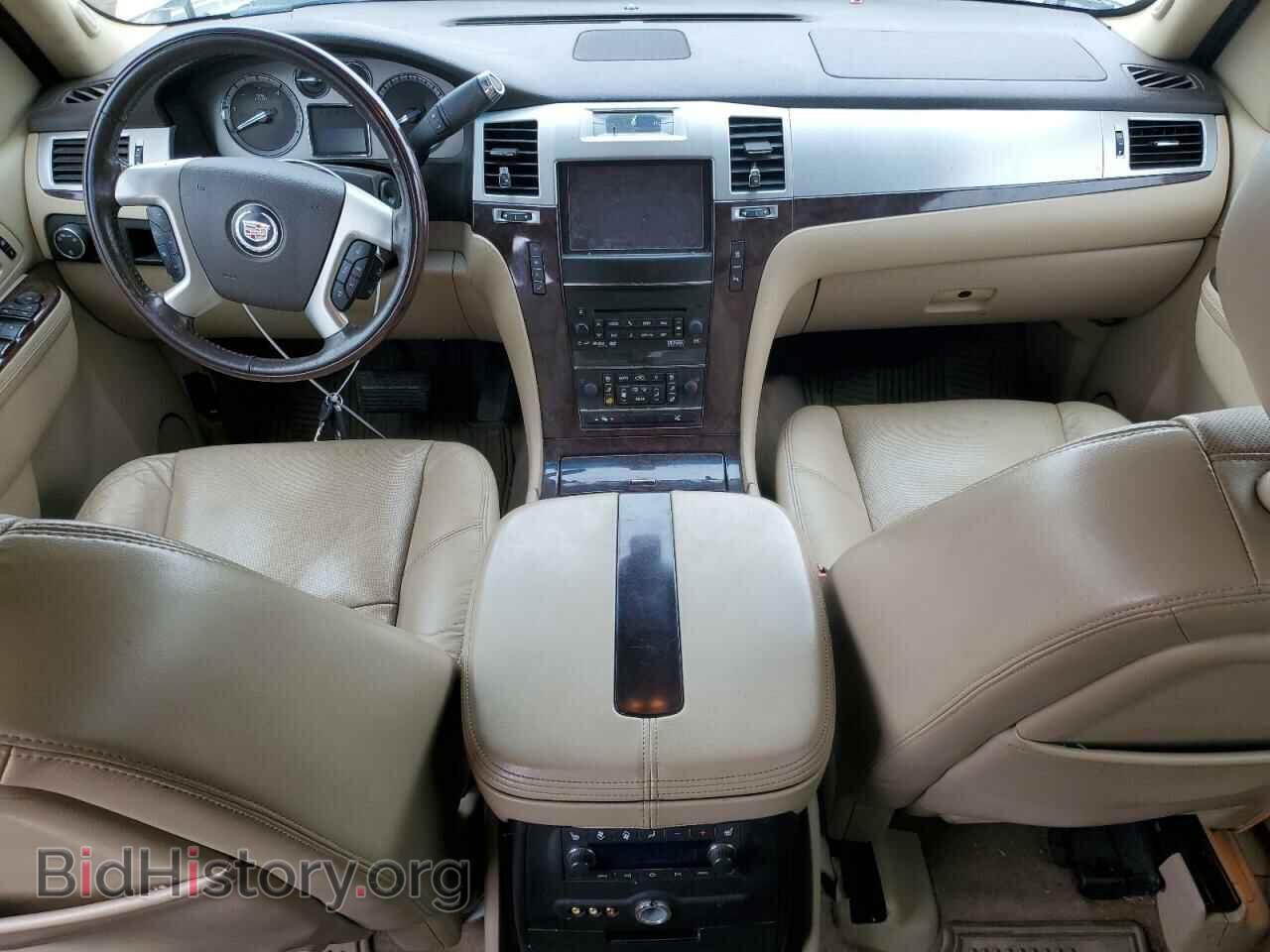 2011 CADILLAC ESCALADE - VIN: 1GYS4JEF6BR125500 - Фото 8