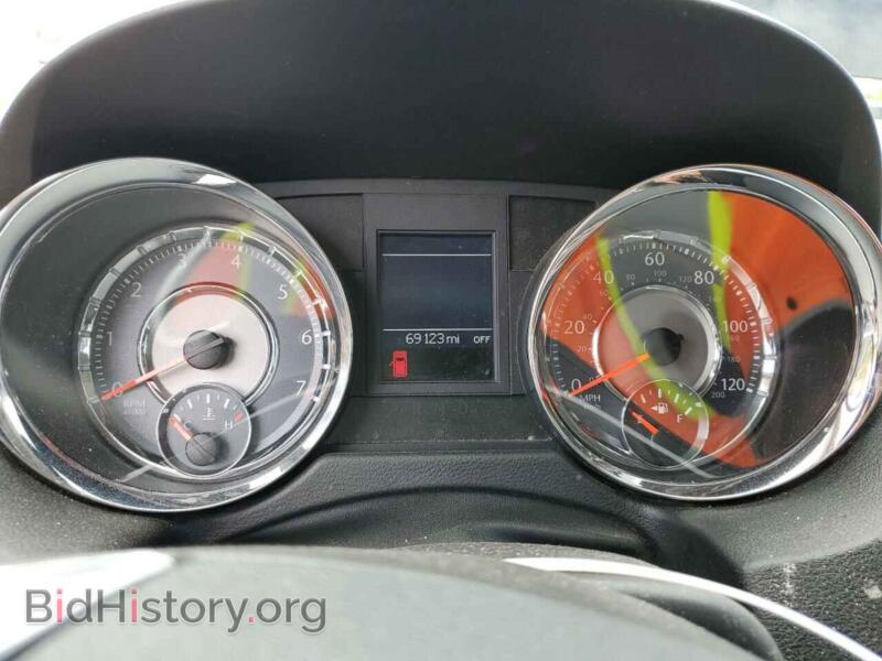 2011 Chrysler MINIVAN (VIN 2A4RR5DG0BR746789) — photo 9 of 12