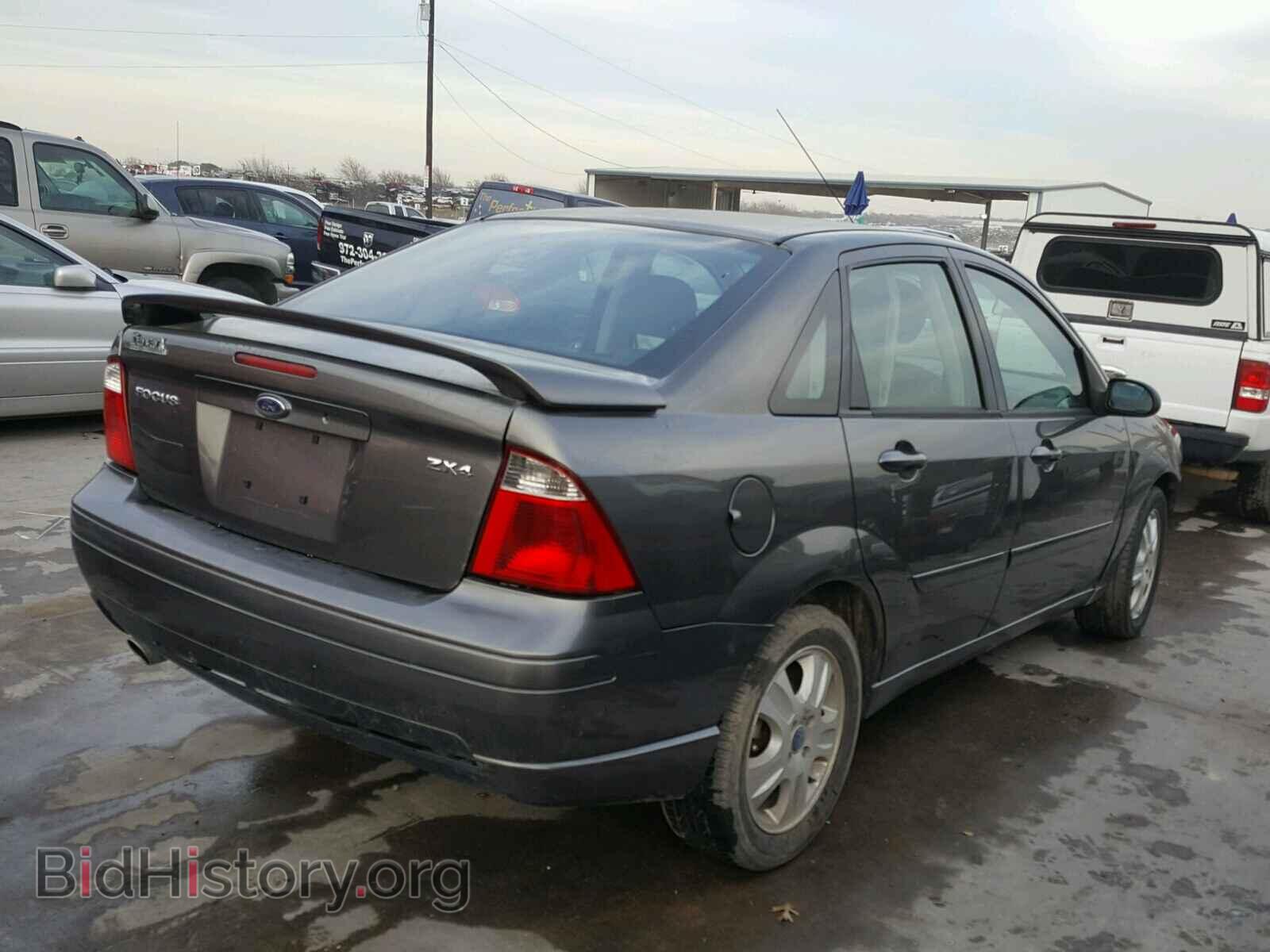 2005 FORD FOCUS - VIN: 1FAFP38ZX5W298464 - Фото 4