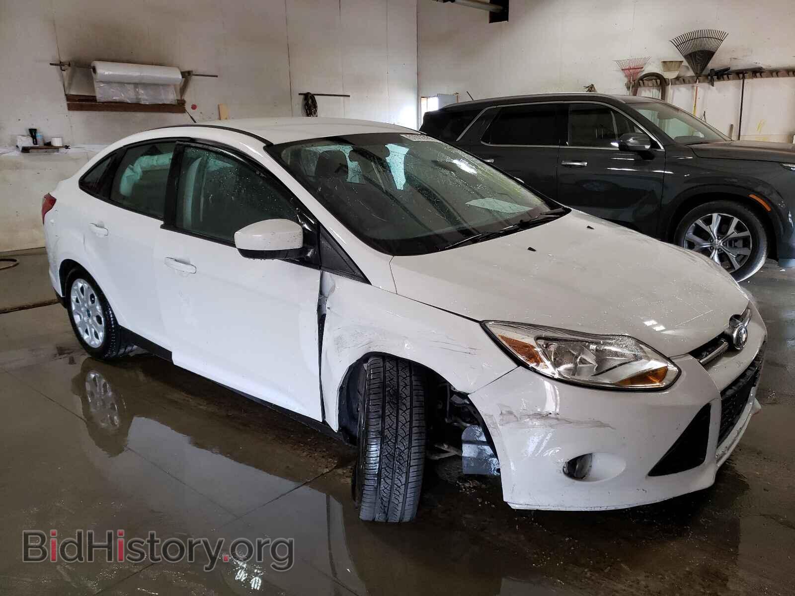 Photo 1FAHP3F29CL342578 - FORD FOCUS 2012